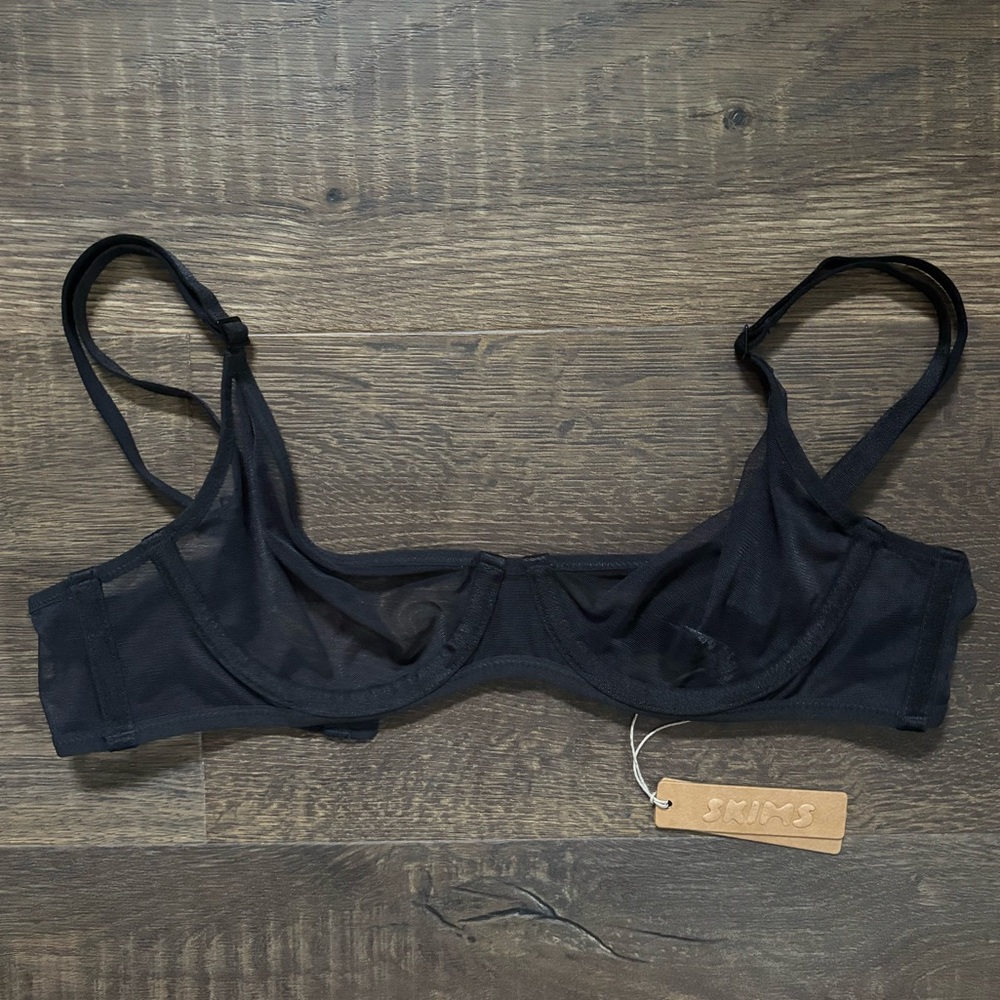 NWT SKIMS - 34A Ultra Fine Mesh Scoop Bra